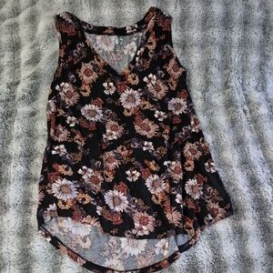 Maurices 🖤 Floral Sleeveless Top (498)